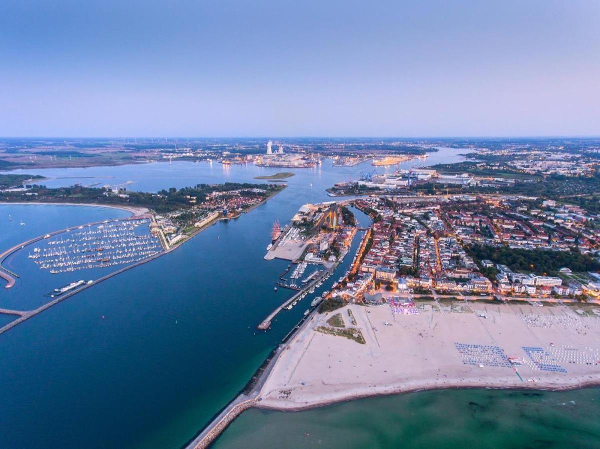 Schiller, Wenige Schritte Zum Strand Rostock Exteriér fotografie